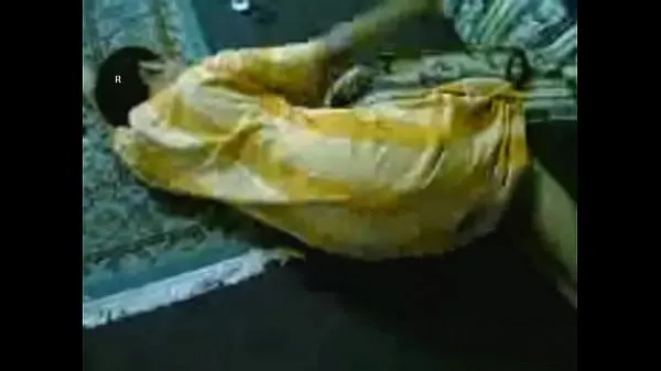 Näytä Desi Indian Couple Honeymoon Fucking Hidden Cam Video -UpornX ajoleikettä