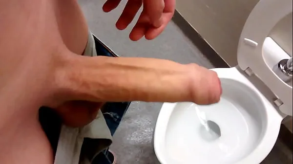 Klipleri Foreskin in Public Washroom sürücü gösterme