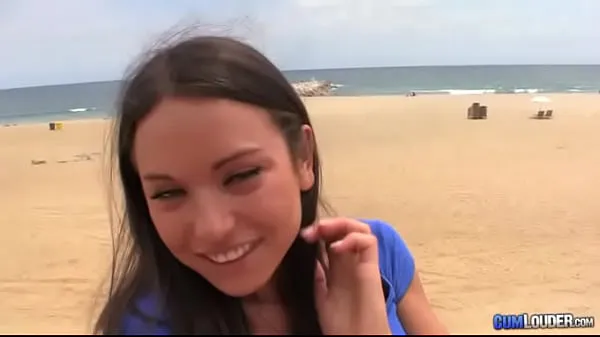 Nataly Gold Russian Teenager Street Blowjob meghajtó klip megjelenítése