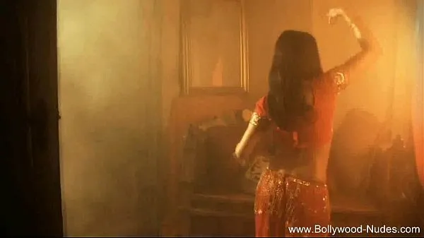 Mostra In Love With Bollywood Girl clip dell'unità