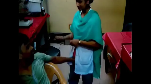 Mostra hospital technician fingered lady nurse clip dell'unità