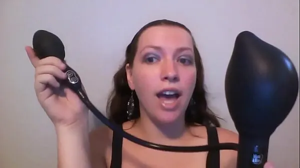 Pokaż klipy Adam & Eve’s Vibrating Inflatable Anal Plug Review napędu