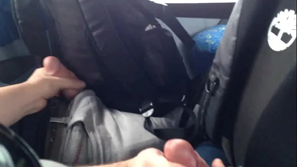 Pokaż klipy jacking between males on the bus napędu