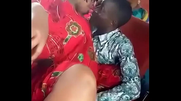Woman fingered and felt up in Ugandan bus 드라이브 클립 표시