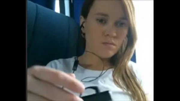 Mostra Horny Teen Playing On The Bus clip dell'unità