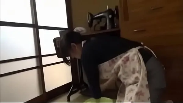 Japanese old man and not his daughter in law the nurse meghajtó klip megjelenítése