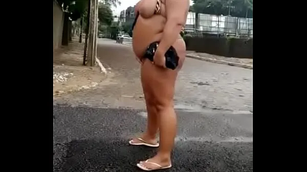 Show Chubby in the siririca on the street drive Clips