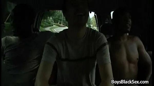 ドライブBlacks On Boys - Rough Gay Interracial Porn Sex Video 05クリップを表示します