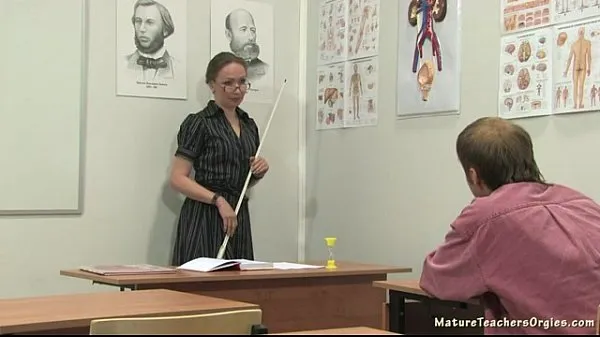Klipleri russian teacher sürücü gösterme