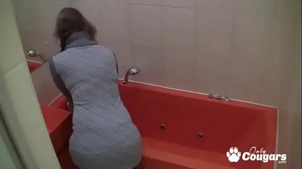 Show Amateur Caught On Hidden Bathroom Cam Masturbating With Shower Head drive Clips