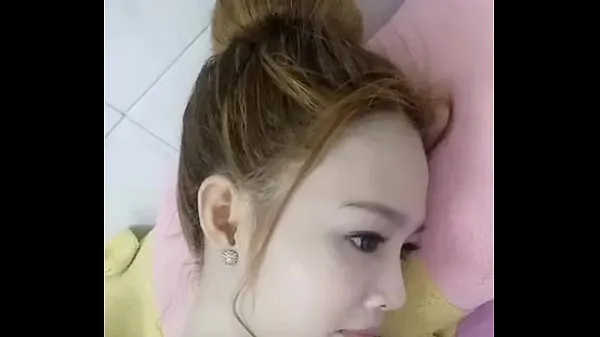 Tunjukkan Vietnam Girl Shows Her Boob 2 Klip pemacu