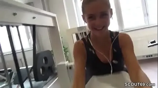 Small German Teen Seduce Stranger to Fuck in Gym ड्राइव क्लिप्स दिखाएँ