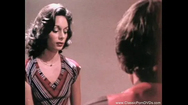 Zobrazit klipy z disku Vintage MILF From Classic 1972 Film