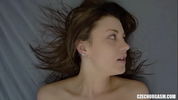 Klipleri Czech Teen Reached Pussy Orgasm sürücü gösterme