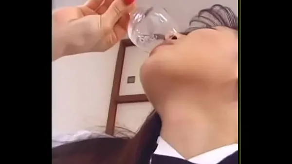 Japanese Waitress Blowjobs And Cum Swallow ड्राइव क्लिप्स दिखाएँ