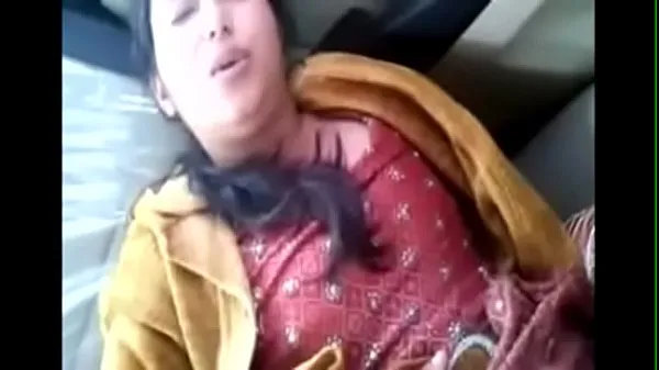 Hiển thị Desi Couple doing sex in car lái xe Clips