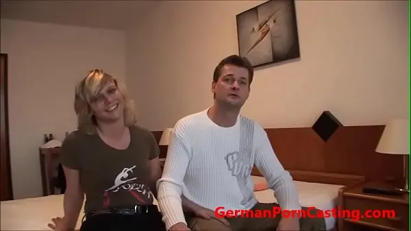 Vis German Amateur Gets Fucked During Porn Casting stasjonsklipp