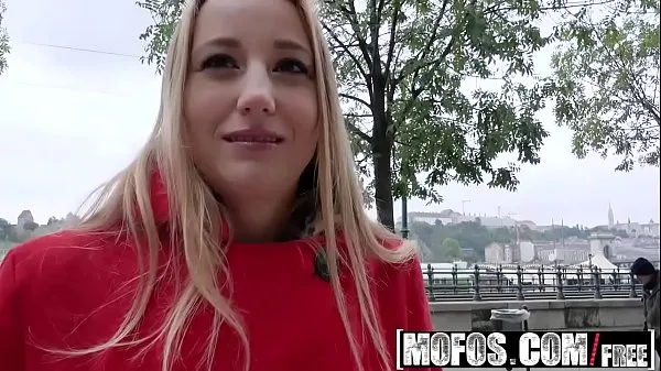 Vis Mofos - Public Pick Ups - Young Wife Fucks for Charity starring Kiki Cyrus drev Clips