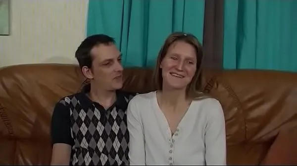 Horny Milf Housewife Gets Fucked By Her Husband On Amateur Cam meghajtó klip megjelenítése