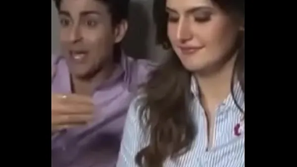 Pokaż klipy Zarin Khan sexy baat missing napędu