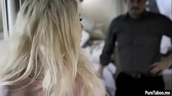 Pretty blonde punished by an angry stepdad ڈرائیو کلپس دکھائیں