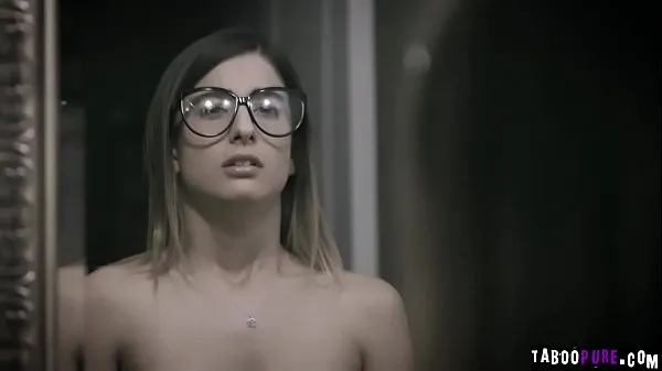 Kristen Scott's first double penetration is brilliant meghajtó klip megjelenítése