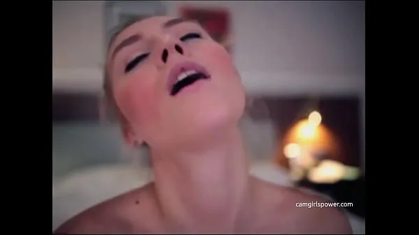 She Has An Eye Rolling Orgasm meghajtó klip megjelenítése