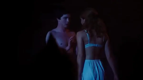 Show Emma watson celebrity scandal sex scene in the perks of being a wallflower HD drive Clips