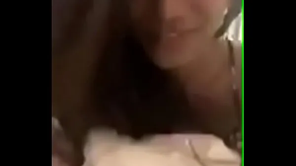Hiển thị Poonam Panday on live video chat with her fans. She is more sexy when is on her bed. Must watch till the end lái xe Clips