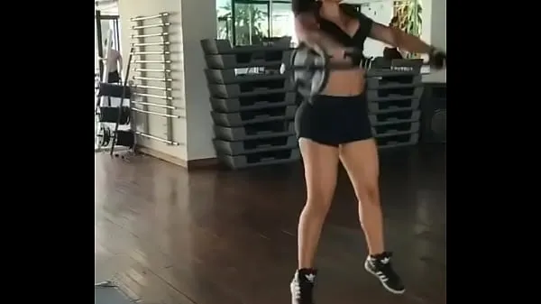 Show In the sexy and sensual gym I like to be desired ---- Hello friend, sorry, I have my sick please help me, I only ask you to enter and give her skip advertising at this link /Help me drive Clips