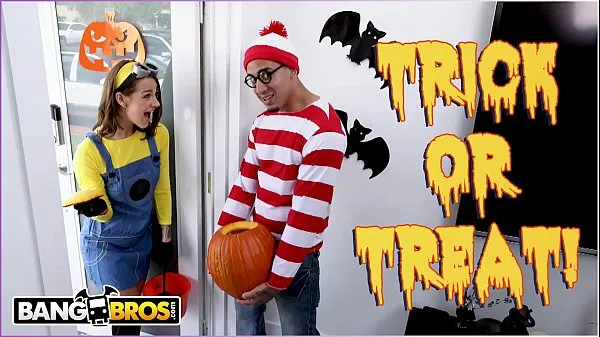 Show BANGBROS - Trick Or Treat, Smell Evelin Stone's Feet. Bruno Gives Her Something Good To Eat drive Clips