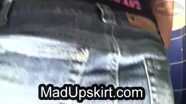 Mostra Upskirt porn video clip dell'unità