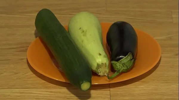 Visa Organic anal masturbation with wide vegetables, extreme inserts in a juicy ass and a gaping hole enhetsklipp