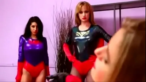 Show Red Queen fucks two superheroines drive Clips