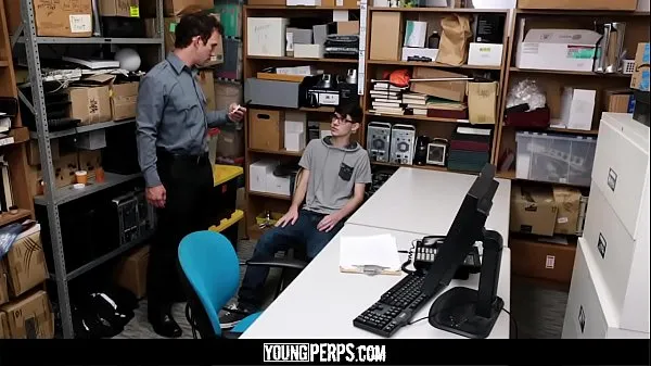 Show YoungPerps - Nerdy Twink Railed Out By A Security Guard drive Clips