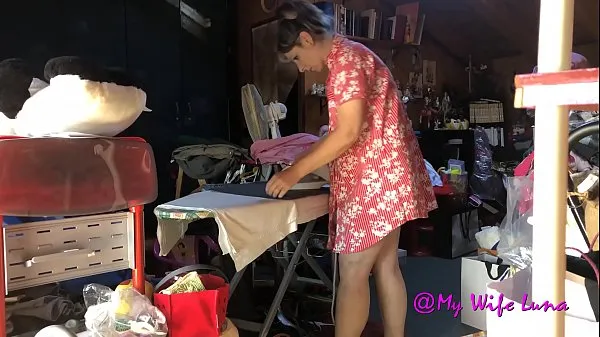 Tunjukkan You continue to iron that I take care of you beautiful slut Klip pemacu