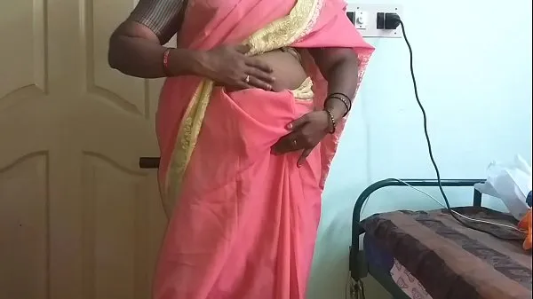 Show horny desi aunty show hung boobs on web cam then fuck friend husband drive Clips
