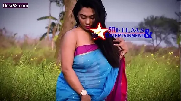 Zobraziť Very Charming Desi Girl Areola reveled through Transparent Saree klipy z jednotky
