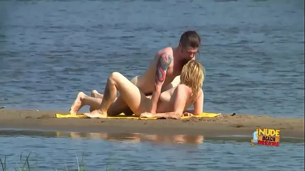Näytä Welcome to the real nude beaches ajoleikettä