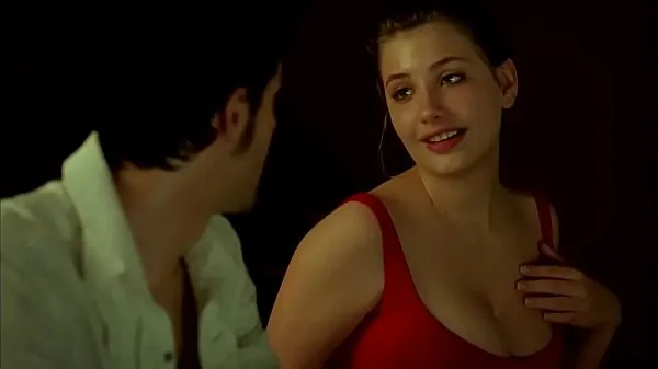 Italian Miriam Giovanelli sex scenes in Lies And Fat meghajtó klip megjelenítése