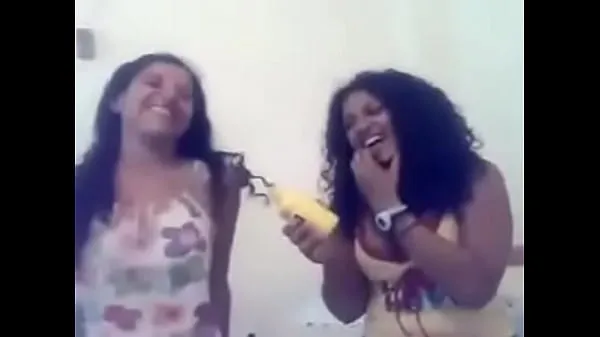 Visa Girls joking with each other and irritating words - Arab sex enhetsklipp