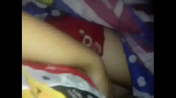 Girl turns breasts for boyfriend meghajtó klip megjelenítése