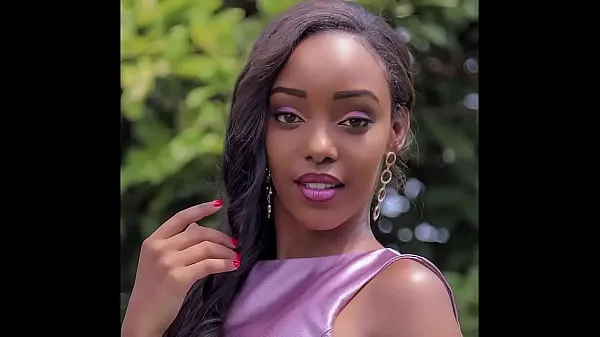 Vanessa Raissa Uwase a Rwandan meghajtó klip megjelenítése