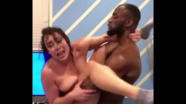 Thick Latina Getting Fucked Hard By A BBC 드라이브 클립 표시