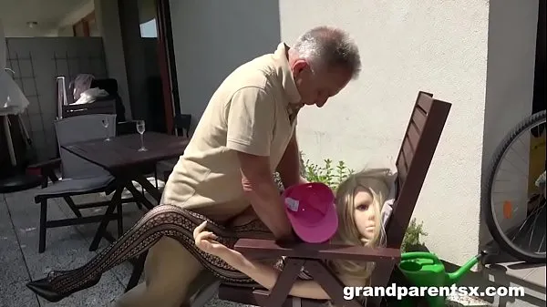 Show Bizzare Old Guy Fucking a Plastic Doll drive Clips