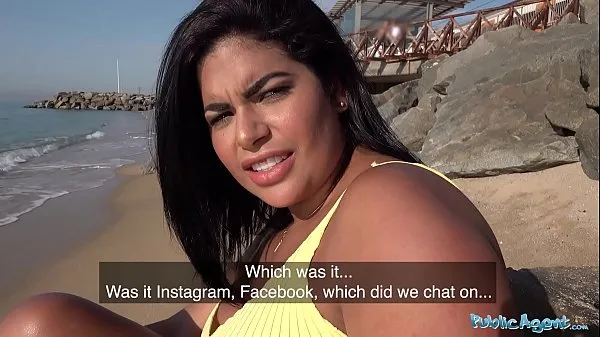 显示Public Agent A Blind date for Latina with huge natural boobs驱动器剪辑