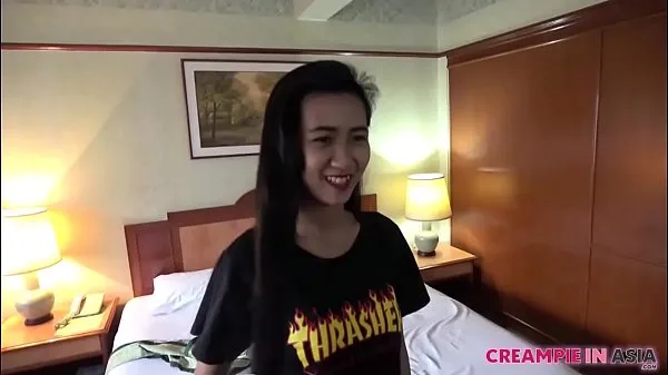 Prikaži Japanese man creampies Thai girl in uncensored sex video posnetke pogona