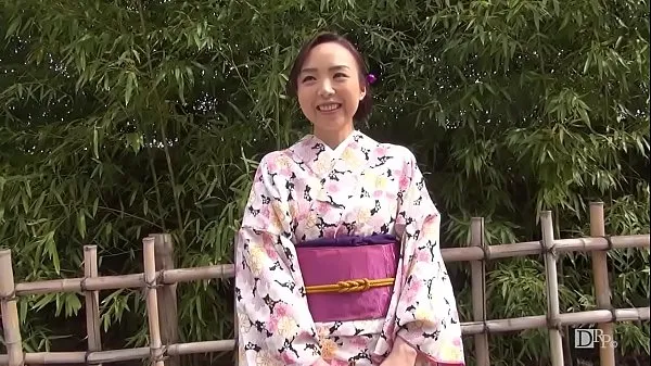 Married Nadeshiko Training-Beautiful and Nasty- 1 meghajtó klip megjelenítése