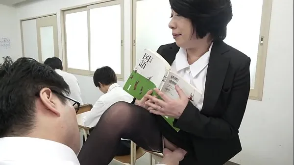 Tunjukkan Maiko Kashiwagi, A Married Woman Teacher Who Gets Wet 10 Times In A Cum Class Where You Can't Make A Voice Klip pemacu