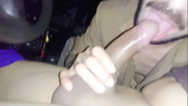 Vis Sucking married in the car until he comes in my mouth drev Clips